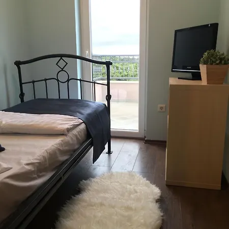 Casa vacanze Gemuetliches Haus In Mit Meerblick Mali Drvenik